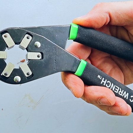মাল্টি ফাংশনাল রেনস (Bionic Wrench)